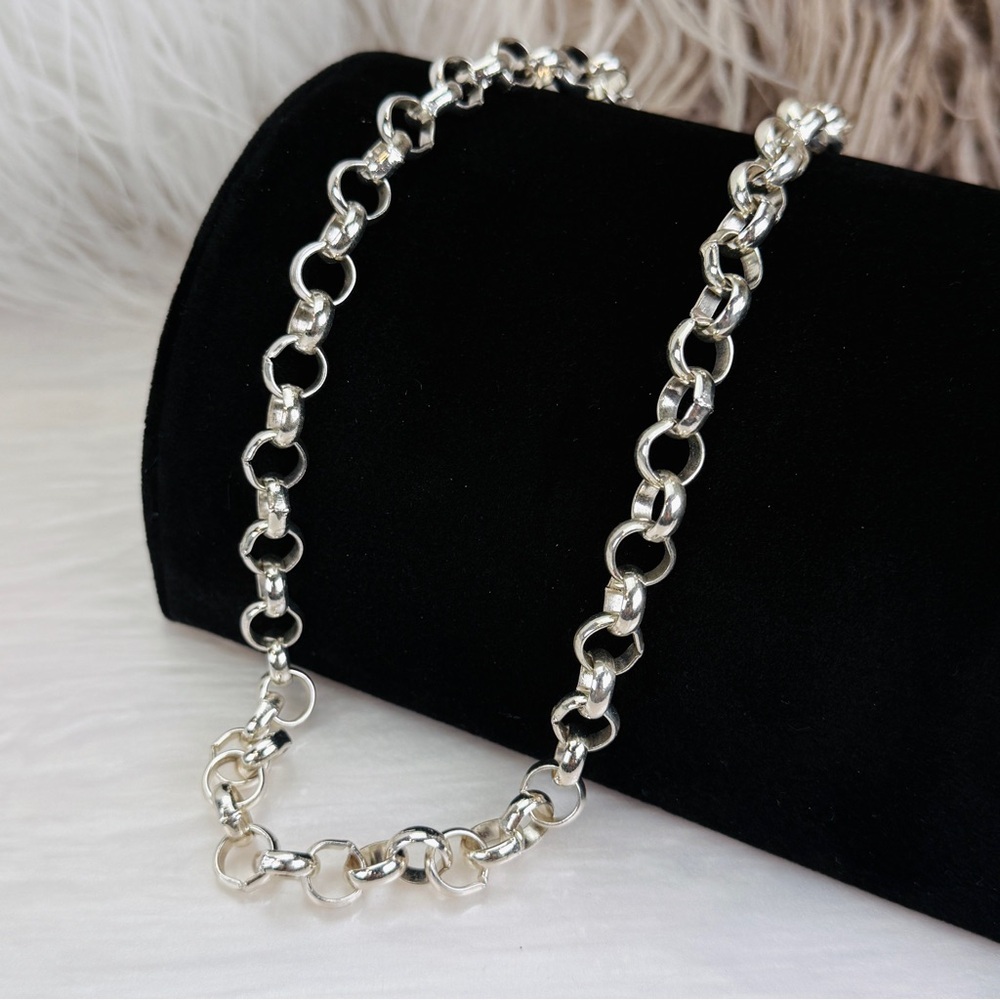 Vintage weighted Silvertone Rolo Belcher Style Chain Necklace